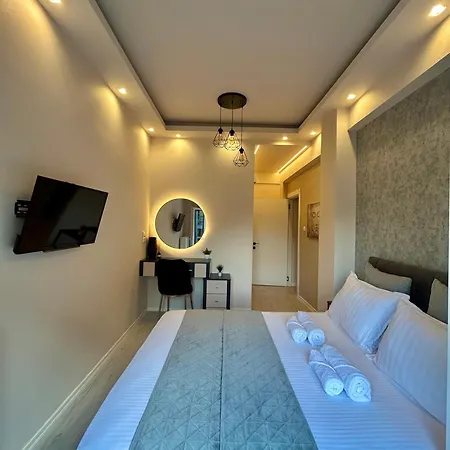 Nadias Luxury Apartment Larissa Exterior photo
